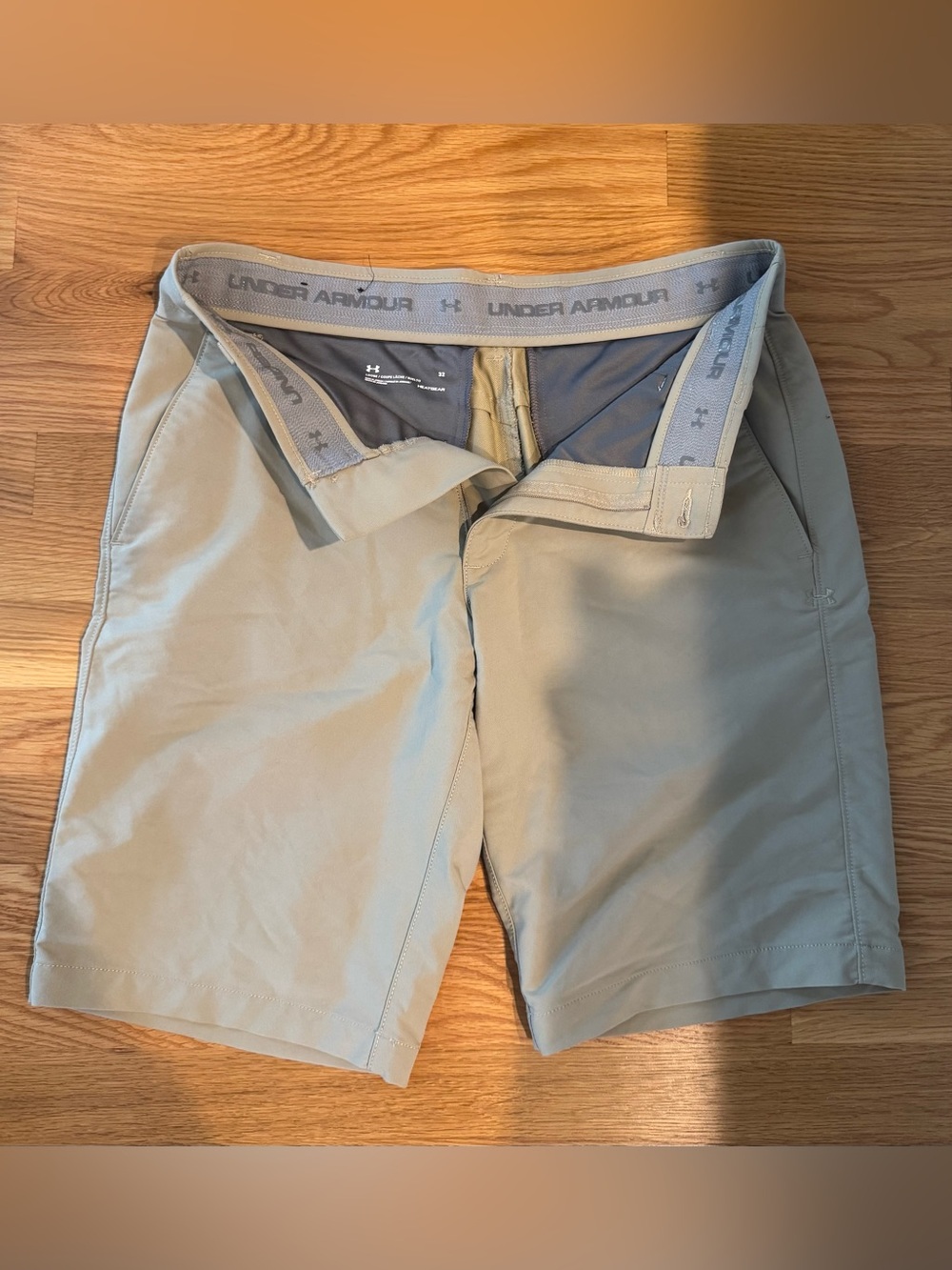 Under Armour Men's Light Khaki Athletic  Golf Shorts
